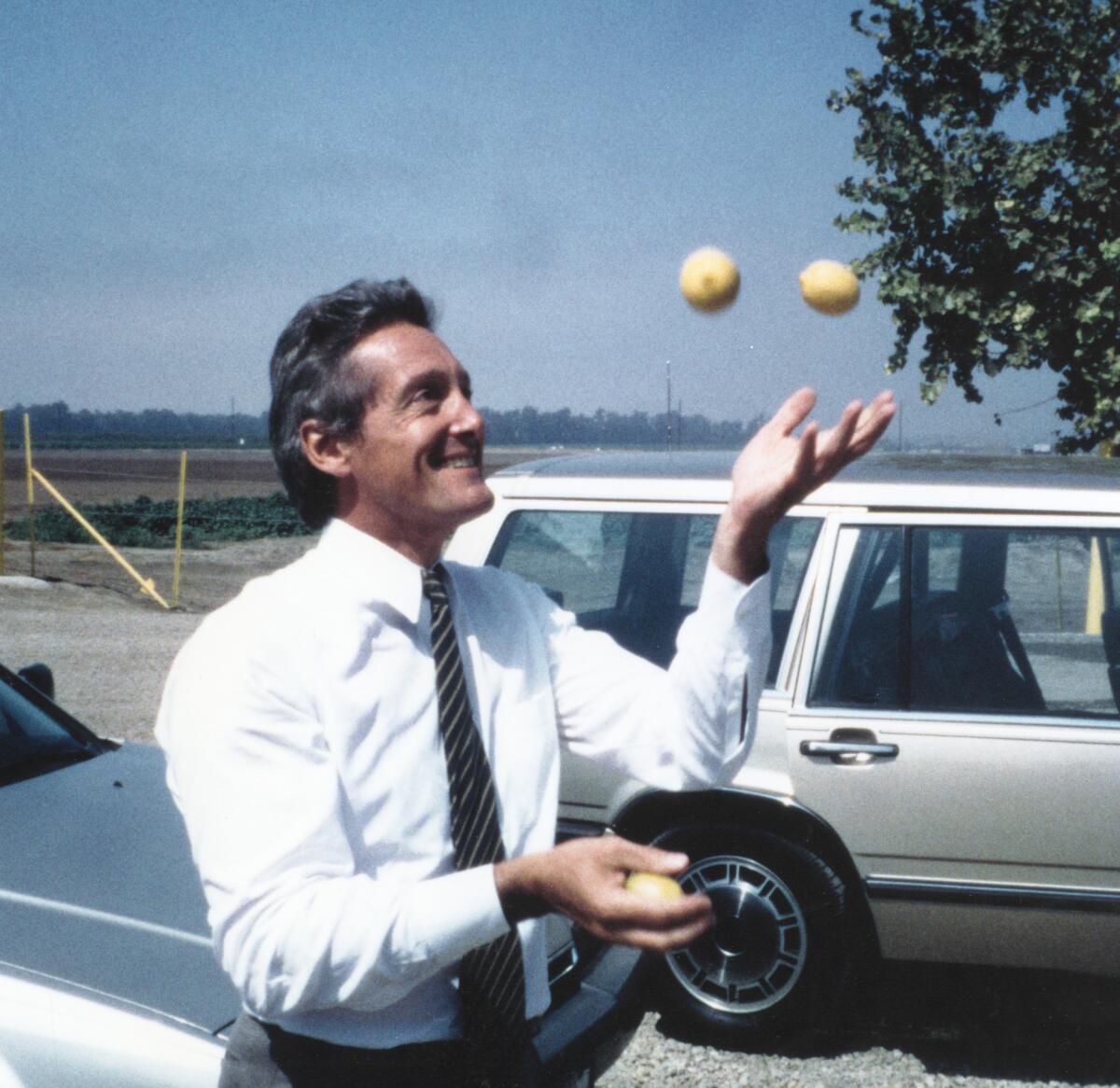 Norman Pfeiffer juggling.