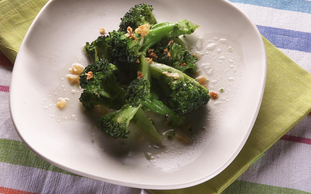 Thai-style broccoli with garlic