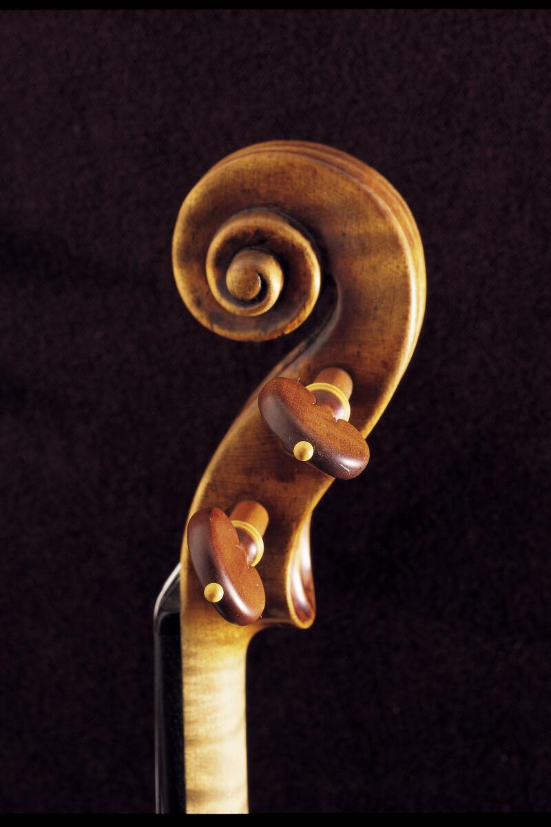 The Alcantara Stradivarius violin, at UCLA, varoius details