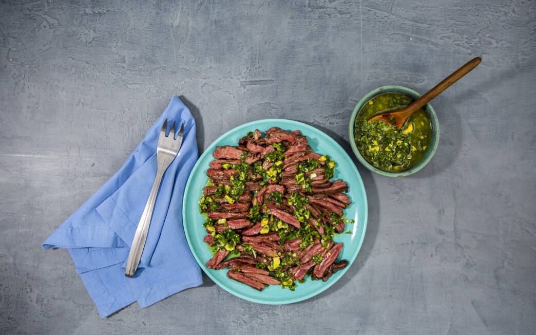 Skirt steak with marjoram and lime salsa