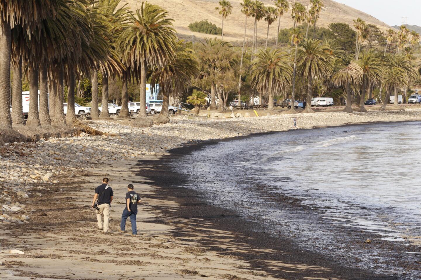 Oil spill on Santa Barbara County coast