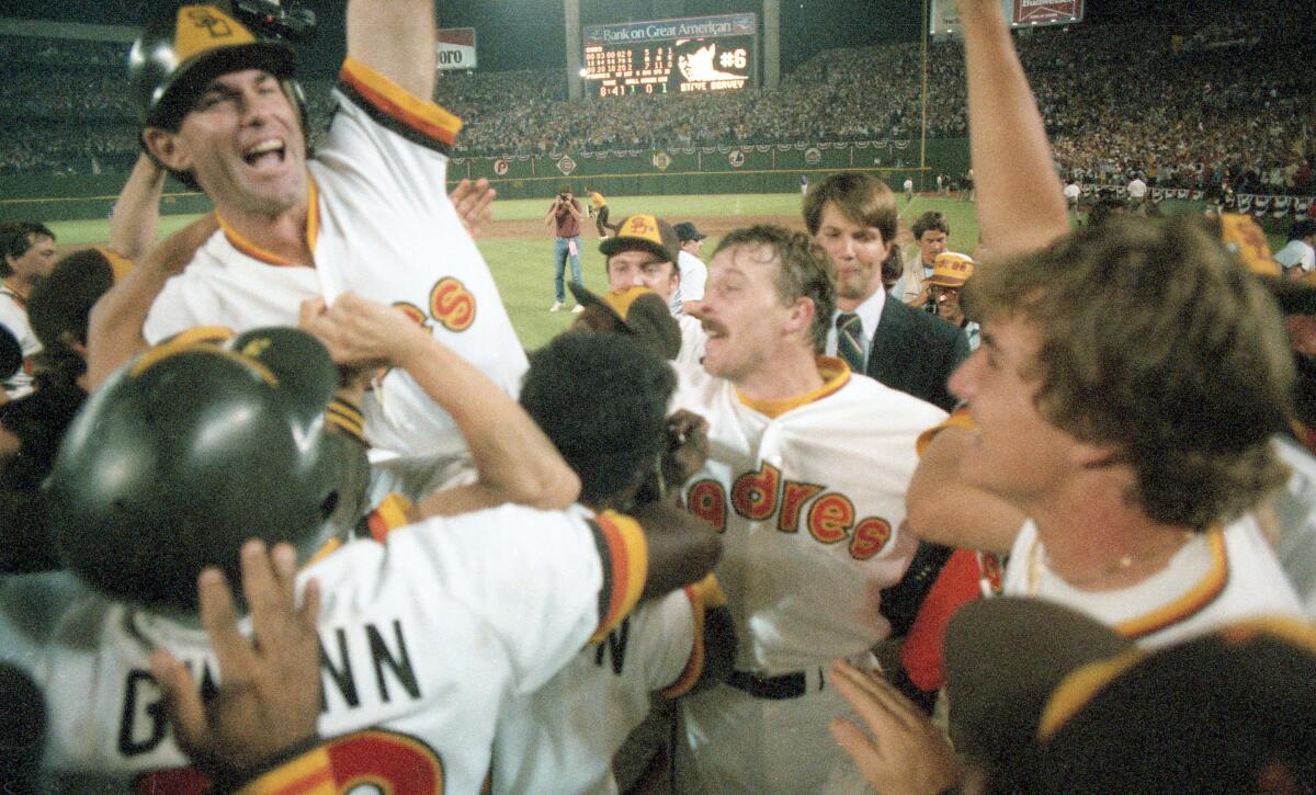 San Diego Stadium farewell: Garvey's '84 homer remains Padres' — and city's  — most memorable sports moment - The San Diego Union-Tribune