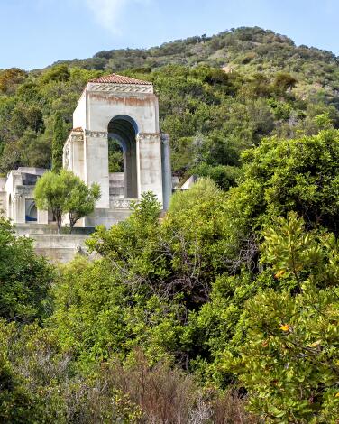 A view of the Wrigley Memorial and Botanic Garden