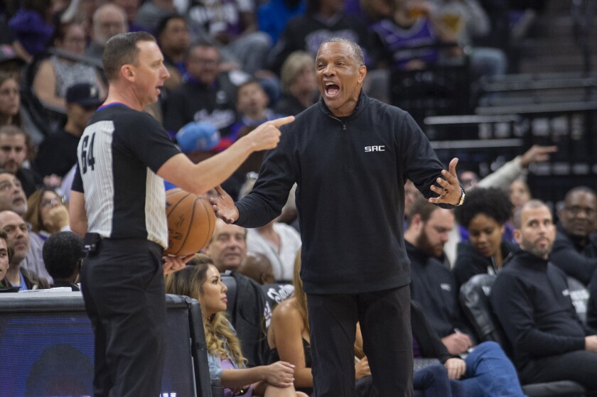 Sacramento Kings coach Alvin Gentry argues a call with referee Justin Van Duyne (64) during the second half of the team's NBA basketball game against the New Orleans Pelicans in Sacramento, Calif., Tuesday, April 5, 2022. The Pelicans won 123-109. (AP Photo/Randall Benton)