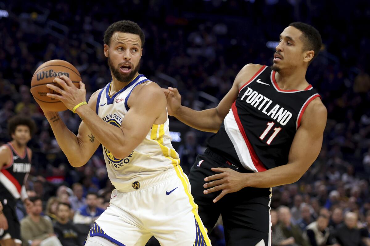 Stephen Curry scores 31 points, Warriors rally to beat Trail Blazers 110-106  - The San Diego Union-Tribune
