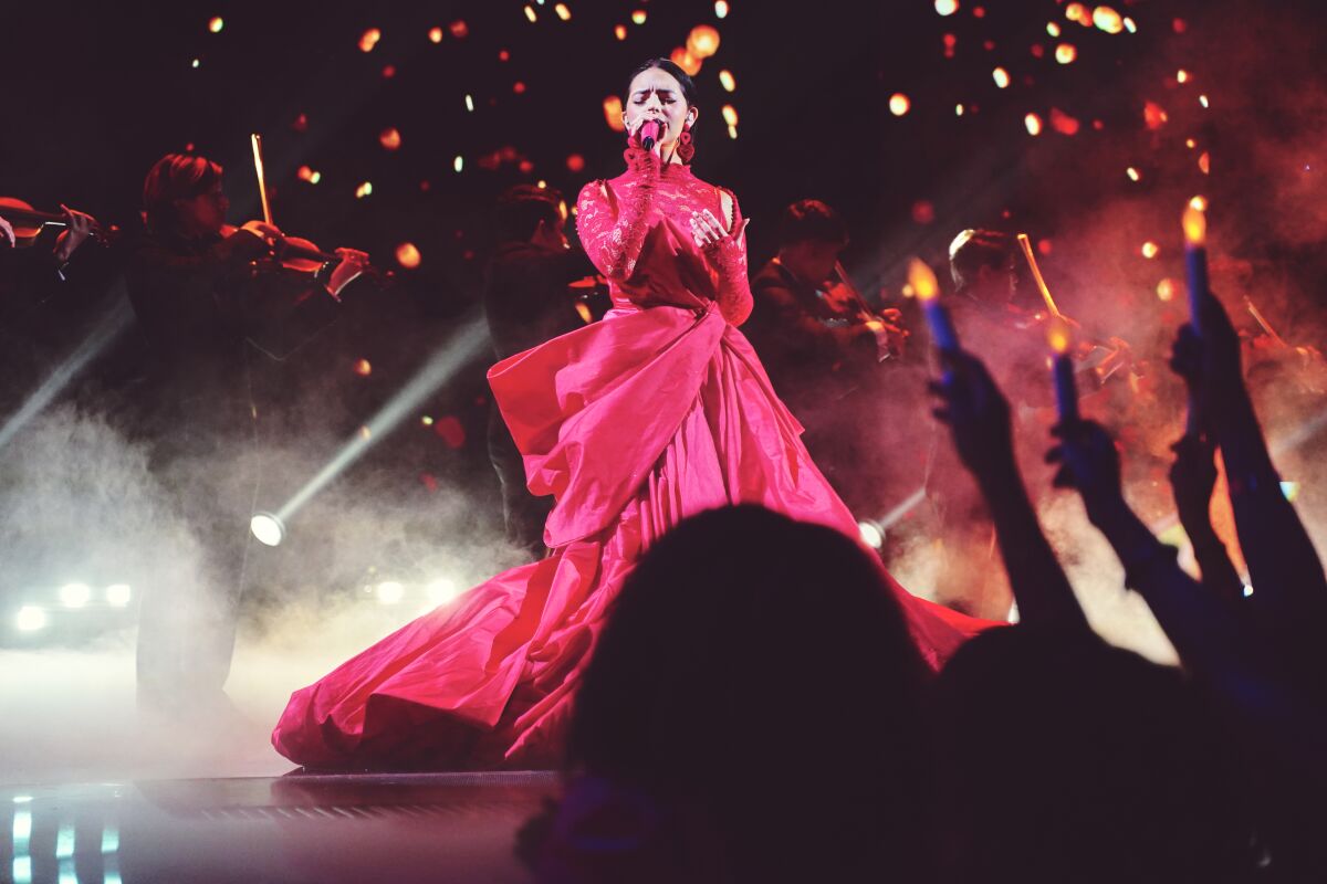 Ángela Aguilar había llegado con 4 nominaciones y se fue