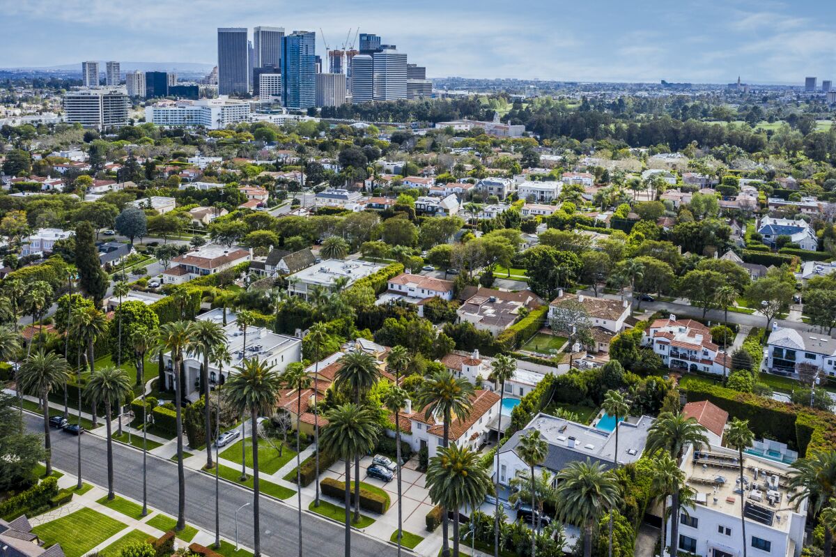 Residential neighborhood in Beverly Hills