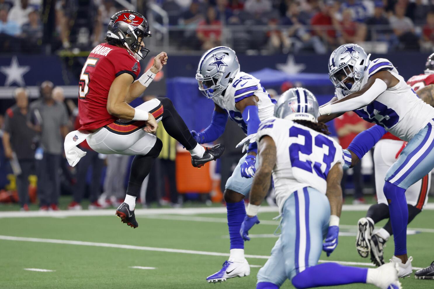 Tampa Bay Buccaneers at Dallas Cowboys: 5 players to watch for 'Sunday  Night Football'