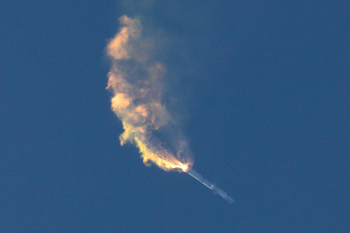 SpaceX's Starship rocket tries to separate in mid-air.