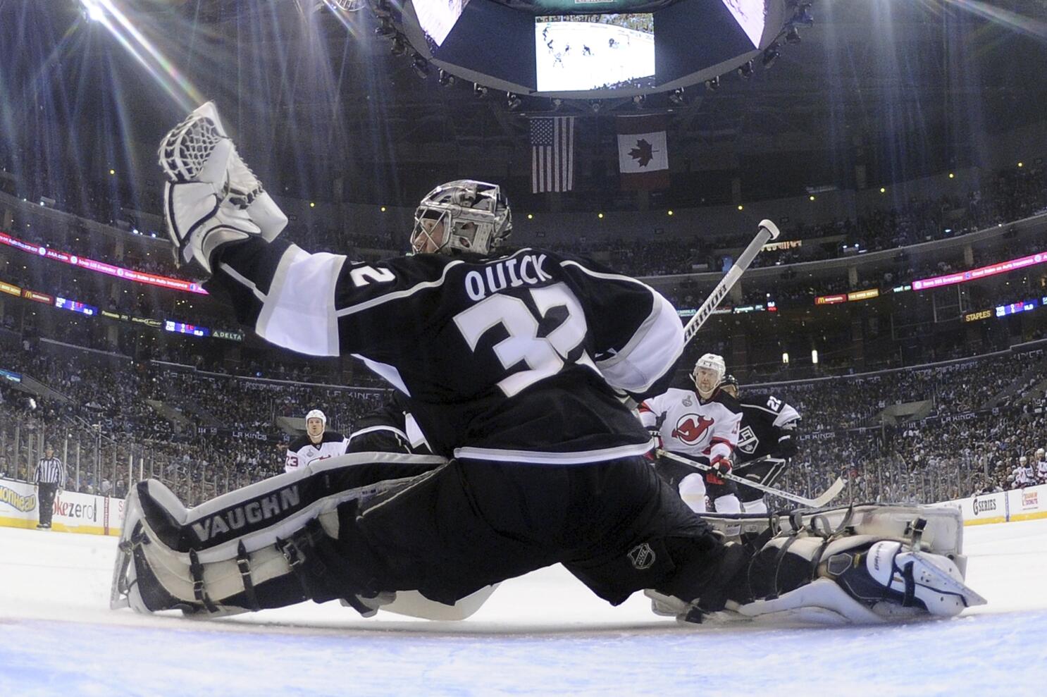 Kings trade Jonathan Quick, who led team to two Stanley Cup titles