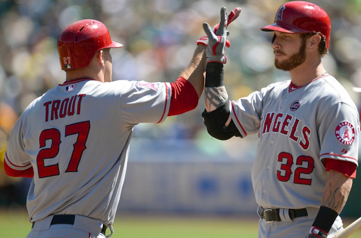 Coco Crisp's second home run of the night gives A's extra-inning