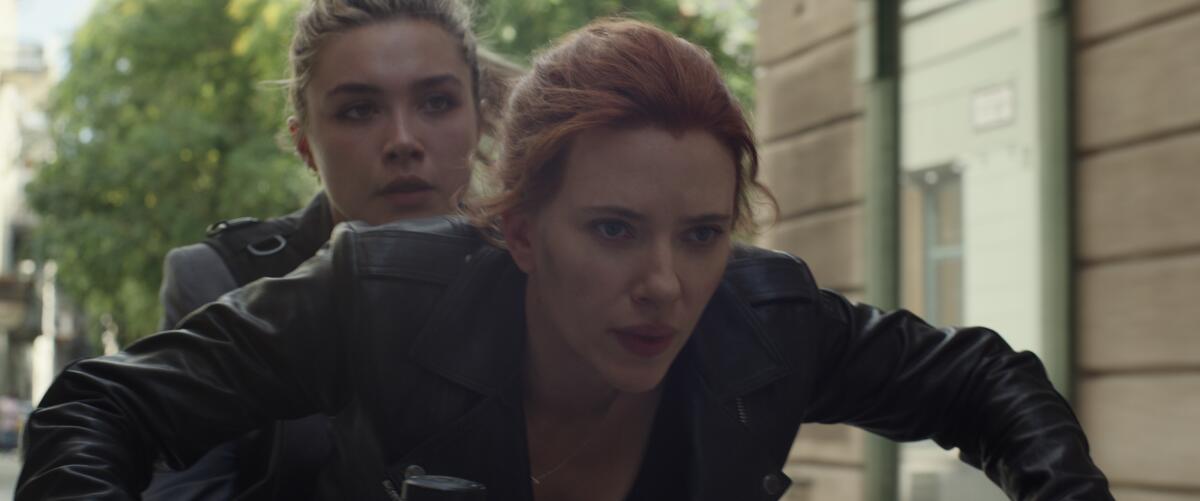 Scarlett Johansson en una escena de "Black Widow"