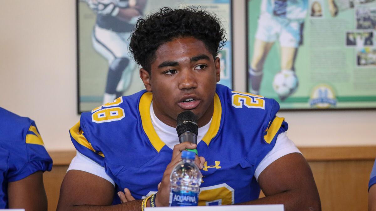 Bishop Amat running back Damien Moore