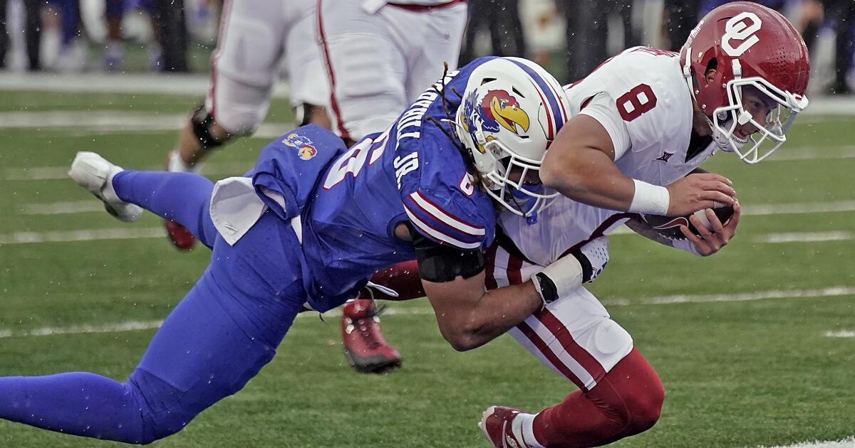 Devin Neal’s Go-Ahead Touchdown Seals Kansas’ Upset Victory over No. 6 Oklahoma