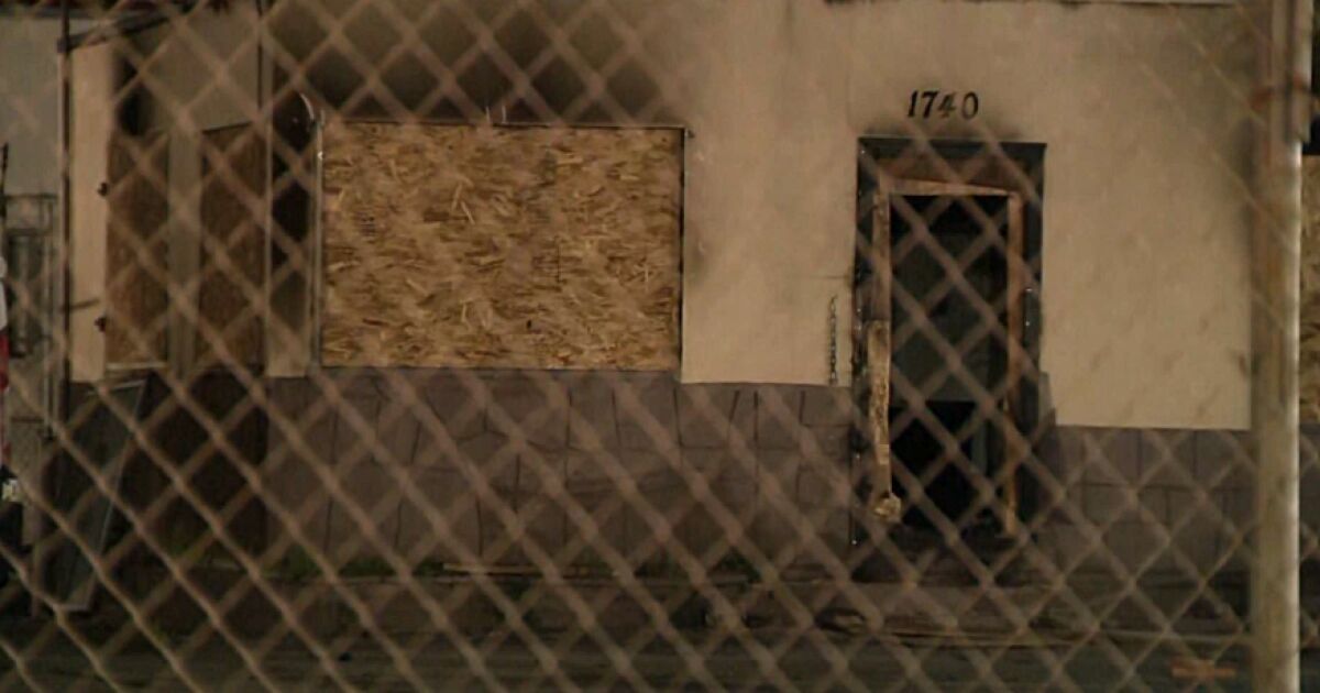 2 people dead, one in critical condition after fire in an abandoned Long Beach building