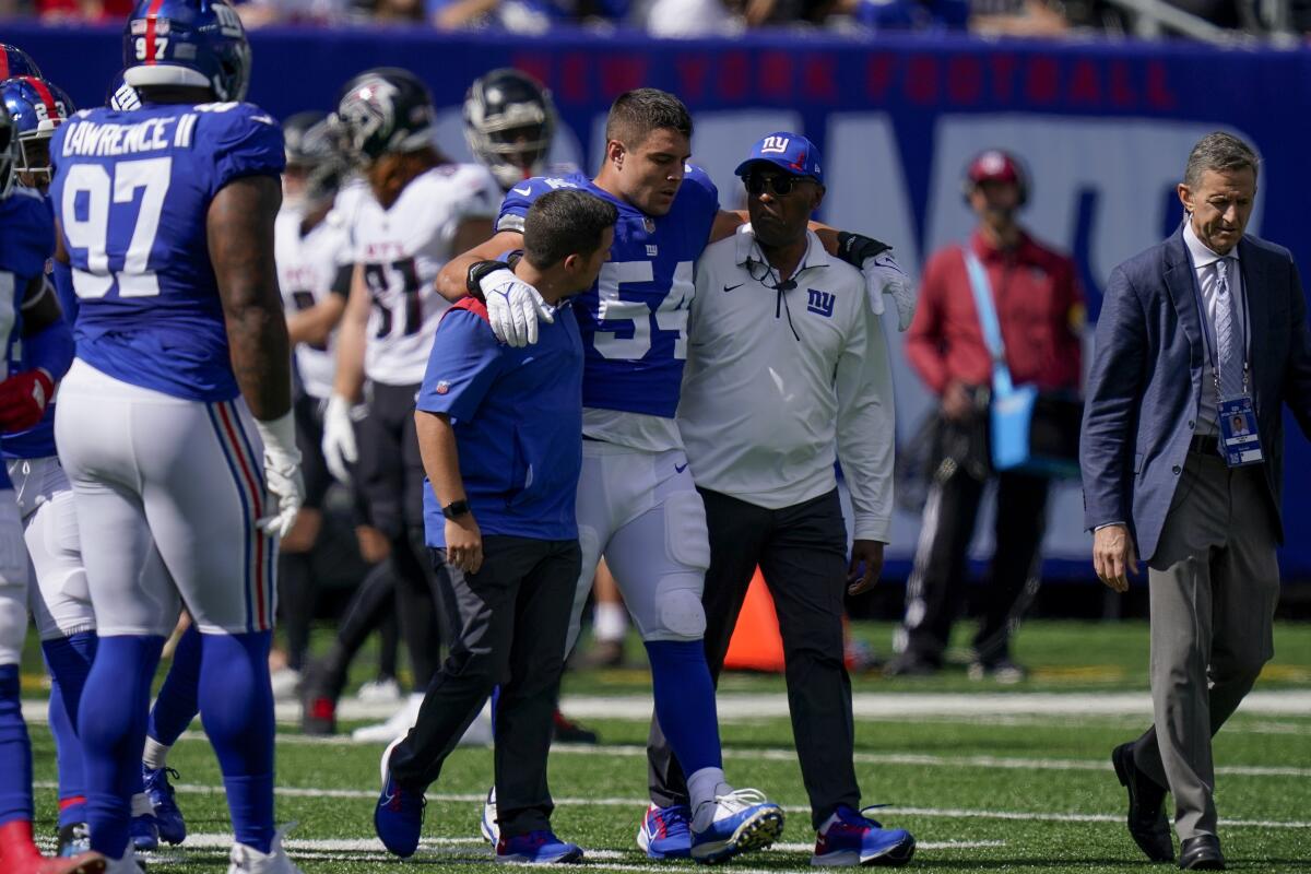 Giants leading tackler Blake Martinez out for year with ACL - The