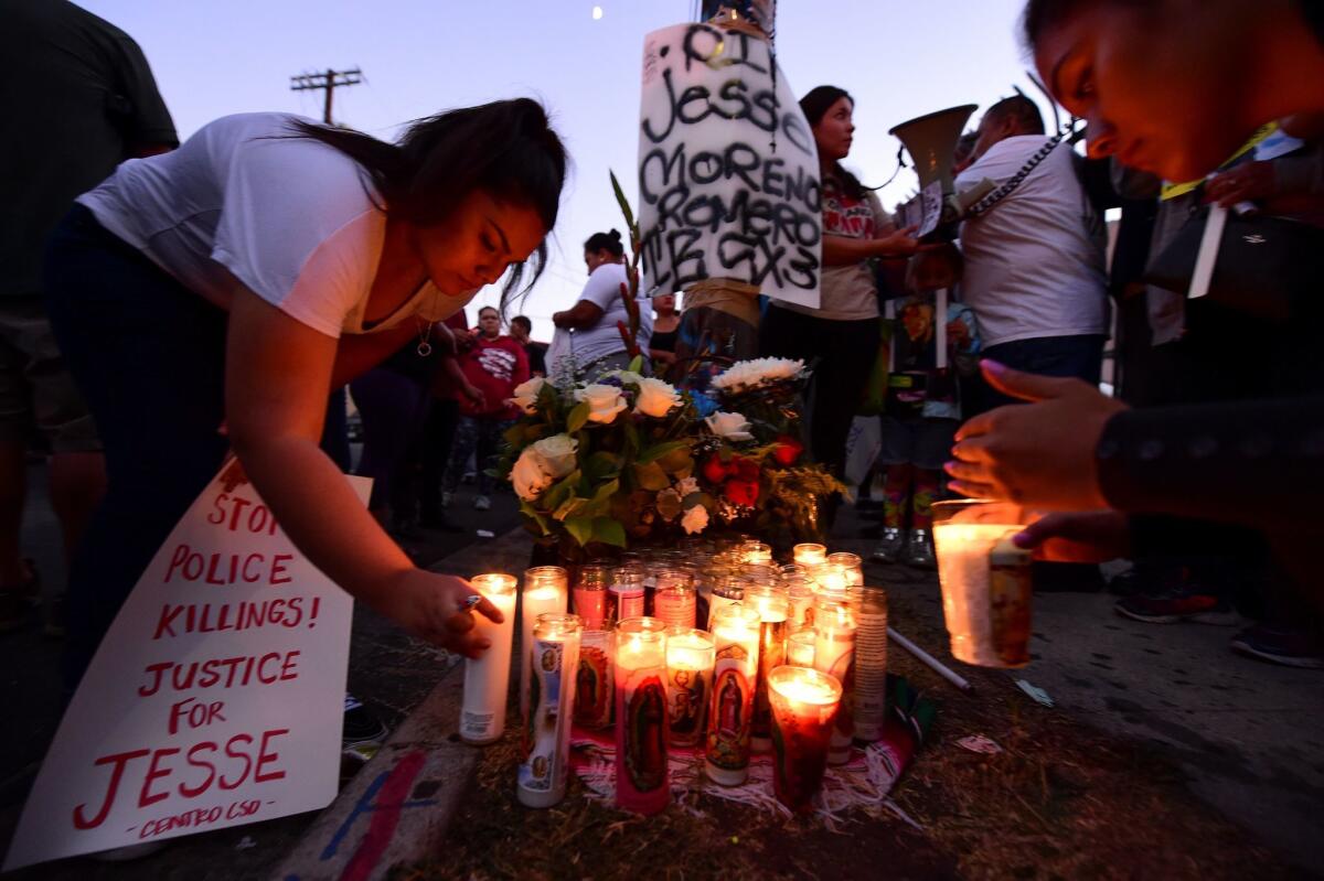 La comunidad se volcó a recordar a Jesse James Romero en una vigilia, realizada el 10 de agosto de 2016.