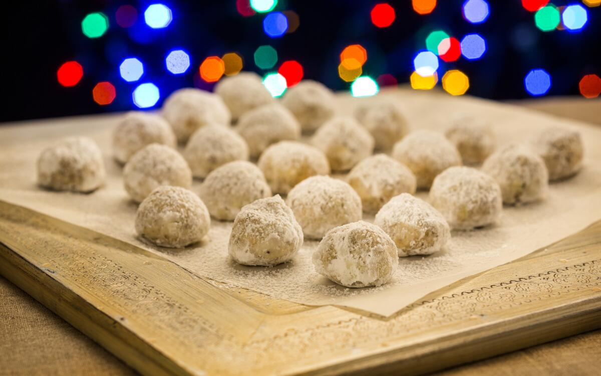 Rose, cardamom and pistachio snowballs