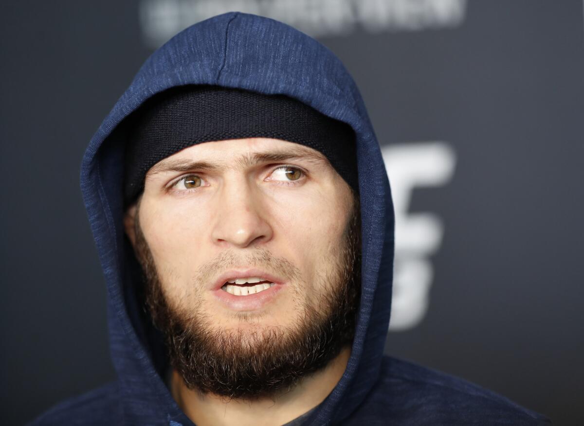 Khabib Nurmagomedov enfrentaría a Tony Ferguson en abril de 2020.