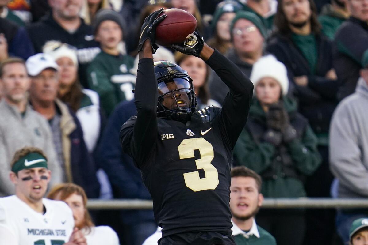 Purdue wide receiver David Bell makes a catch against Michigan State during the second half Nov. 6, 2021.