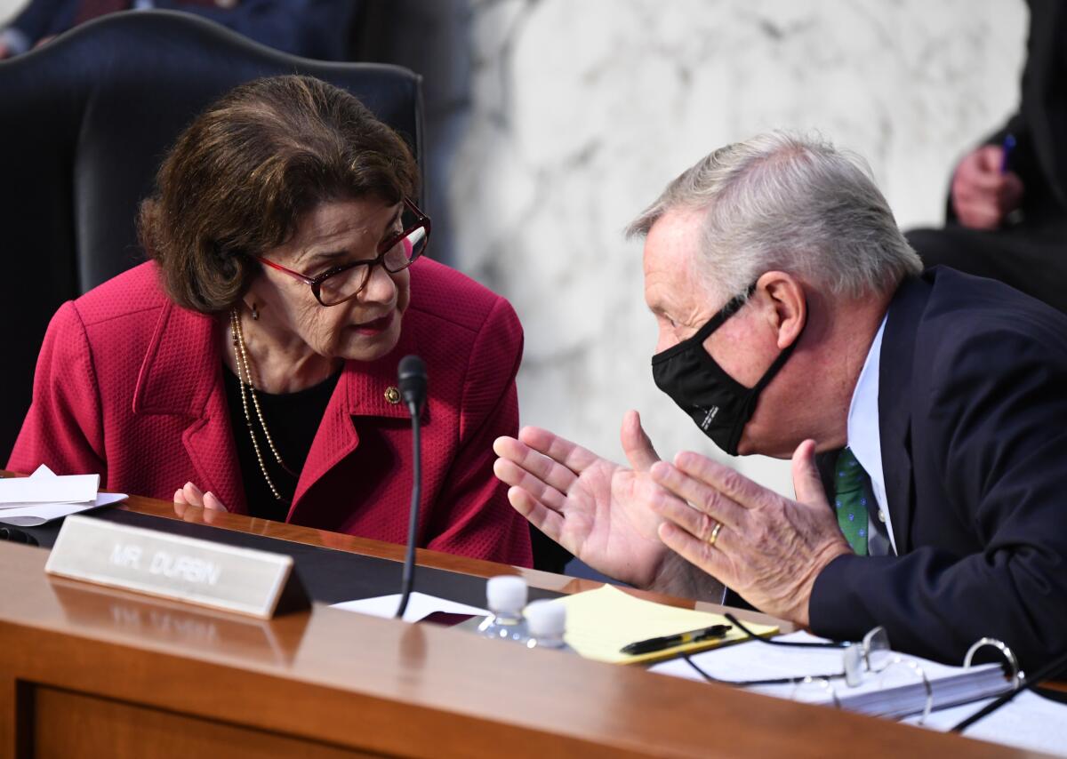 Sen. Dianne Feinstein and Sen. Dick Durbin talk