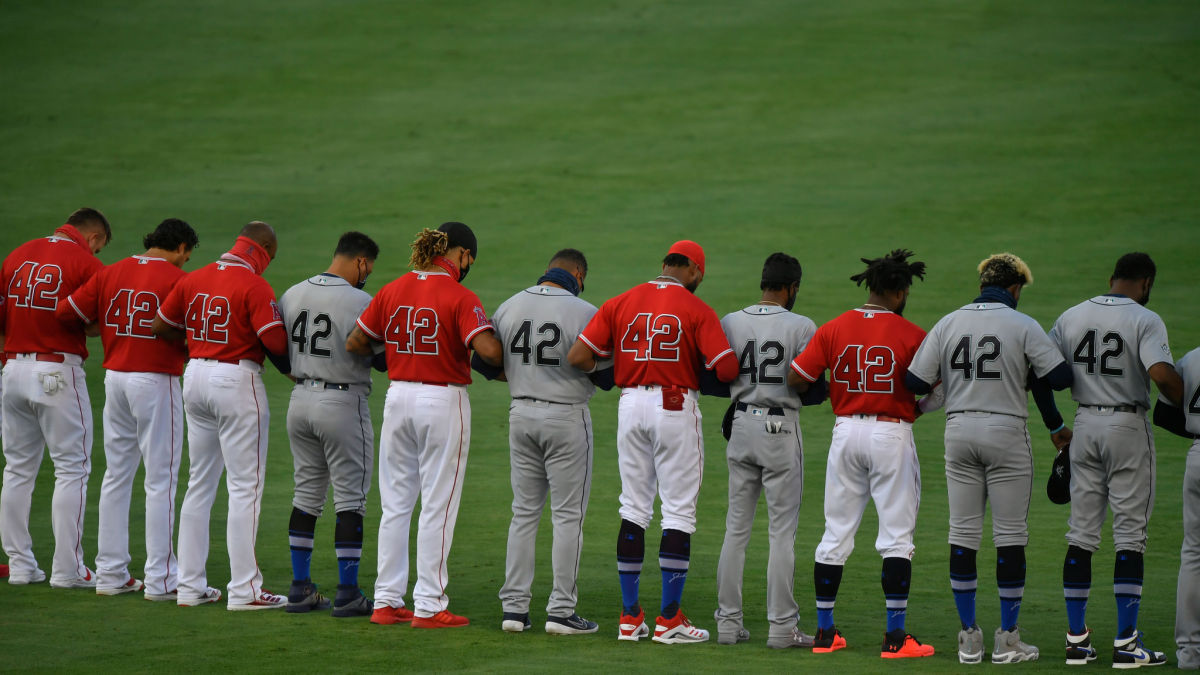 Angels and Mariners lock arms in show of support on Jackie Robinson Day –  Orange County Register