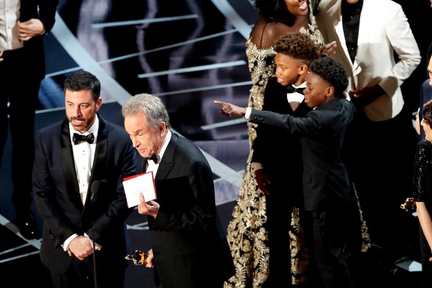 Jimmy Kimmel asks Warren Beatty "What did you do" when Beatty announced the wrong winner in 2017