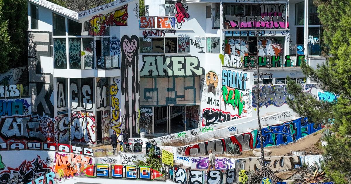 A billionaire's son and his graffiti-scarred mansions roiling Hollywo...