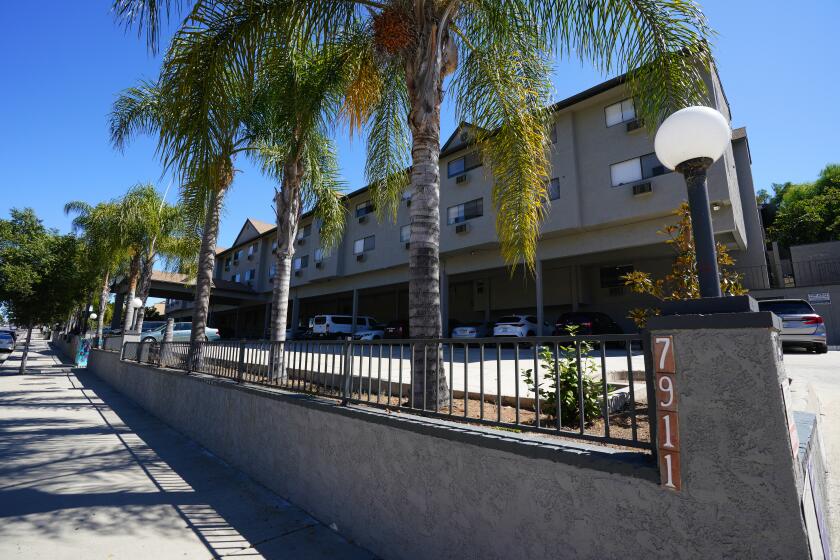 La Mesa, CA - October 05: The Vista Sands Apartments on Thursday, Oct. 5, 2023 in La Mesa, CA. (The San Diego Union-Tribune Photo)