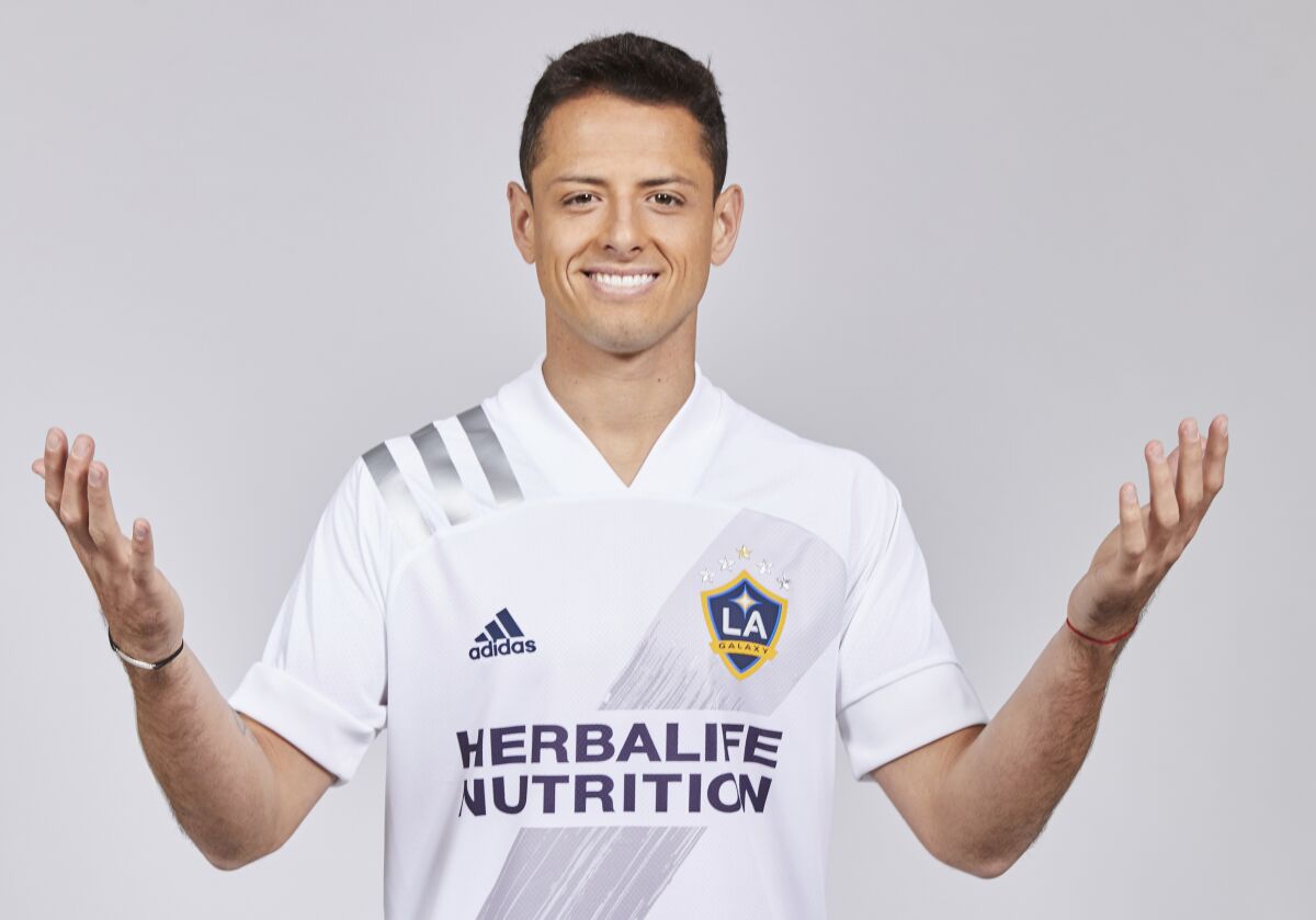 Javier "Chicharito" Hernández will be announced as a member of the Galaxy on Tuesday.