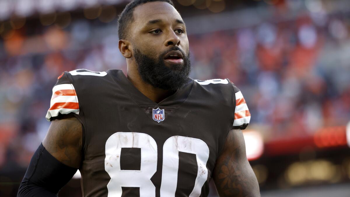 Browns news: Jarvis Landry trade plan following Amari Cooper acquisition