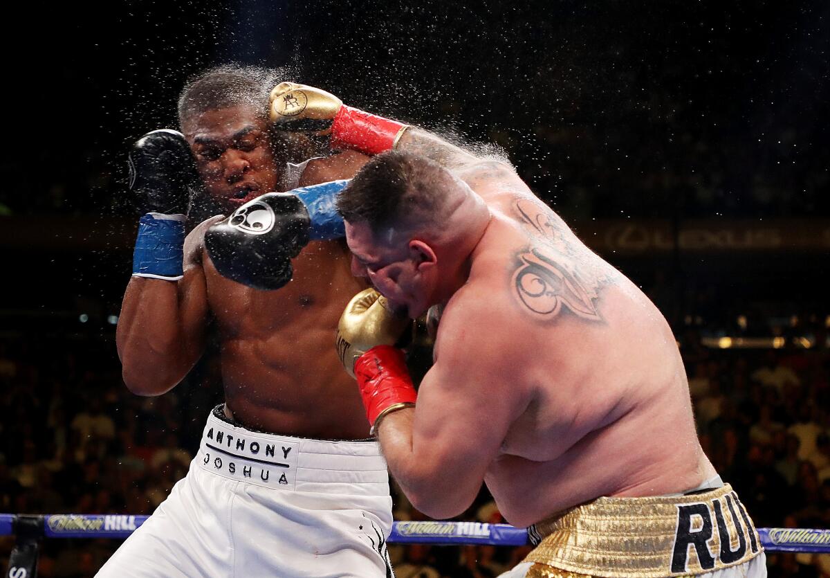 *** 2019 Sport Year in Focus *** NEW YORK, NEW YORK - JUNE 01: Andy Ruiz Jr punches Anthony Joshua after their IBF/WBA/WBO heavyweight title fight at Madison Square Garden on June 01, 2019 in New York City. (Photo by Al Bello/Getty Images) ** OUTS - ELSENT, FPG, CM - OUTS * NM, PH, VA if sourced by CT, LA or MoD **
