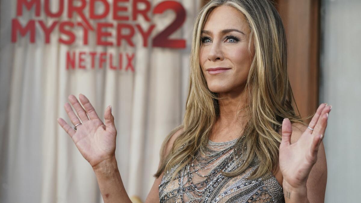 Jennifer Aniston Shares Behind-the-Scenes Clip from 'Murder Mystery 2