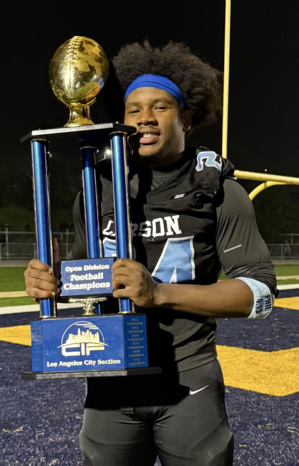 Carson s Xavier Allen Delivers City Titles In Football And Baseball carson-s-xavier-allen-delivers-city-titles-in-football-and-baseball