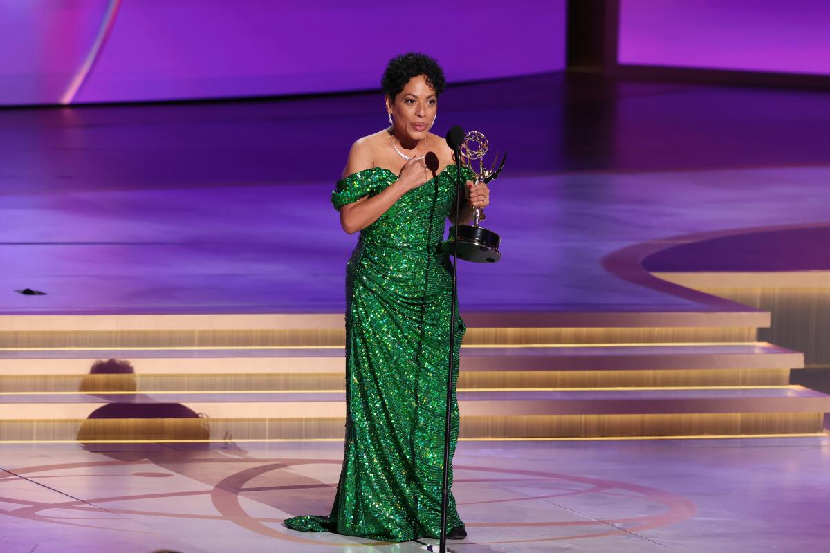 Liza Colón-Zayas accepts her Emmy for supporting actress in a comedy series for "The Bear."