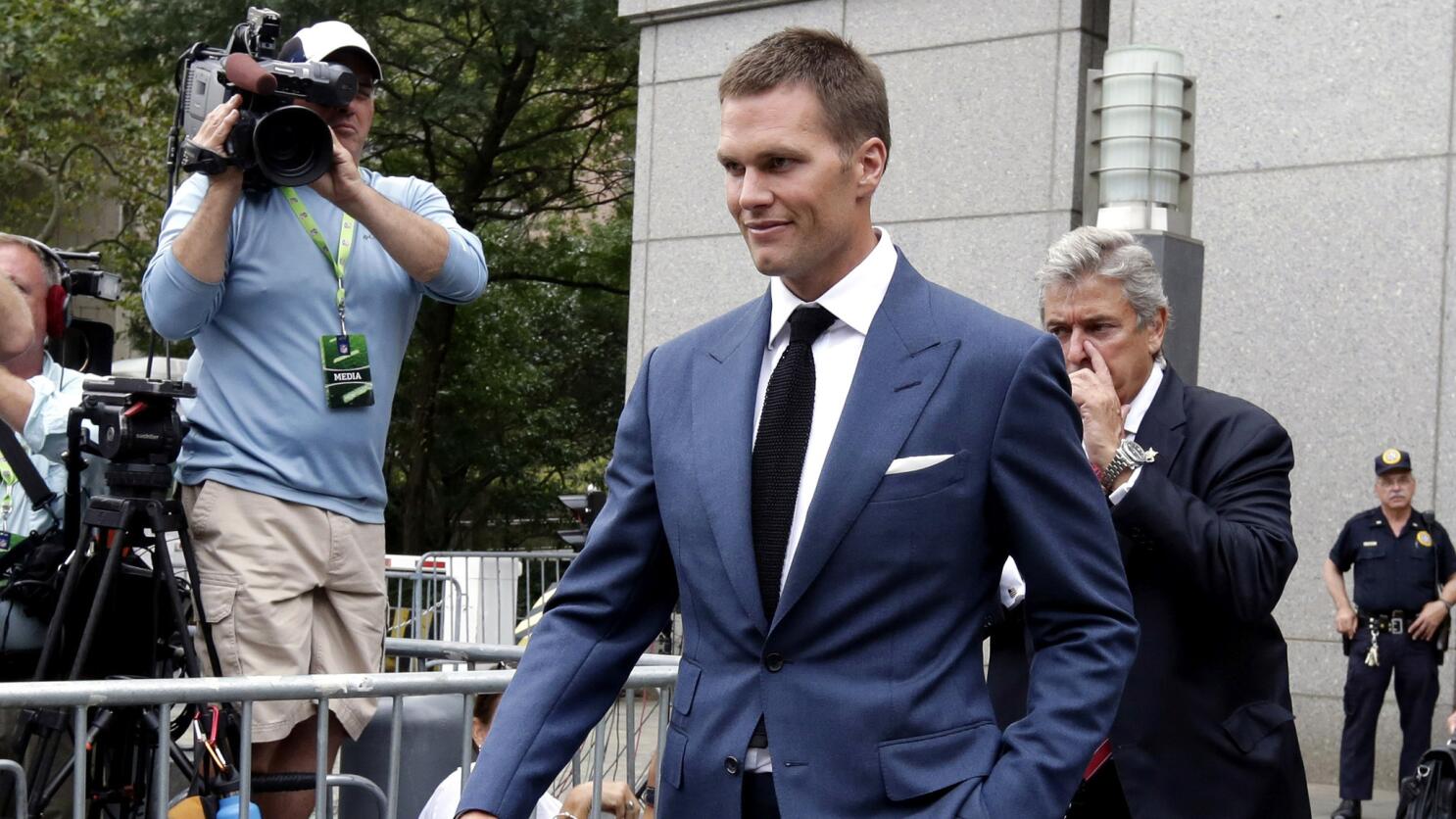 Agent For Patriots' Tom Brady Fires Back At 'Deflategate' Report