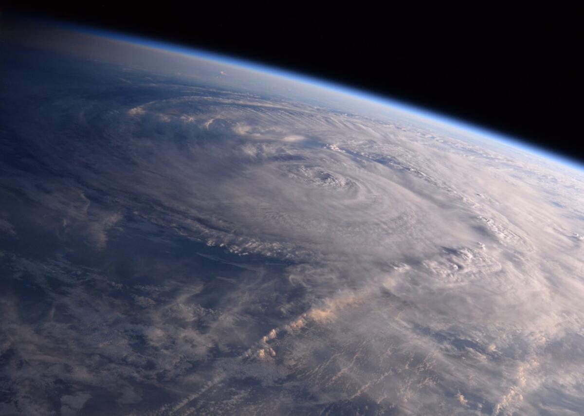 ARCHIVO - Esta foto proporcionada por la NASA muestra el huracán Harvey sobre Texas