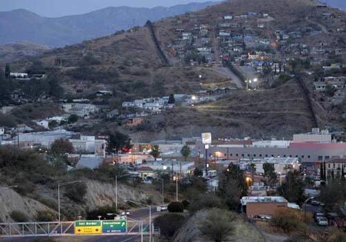 Nogales, Arizona, by Don Bartletti / Los Angeles Times