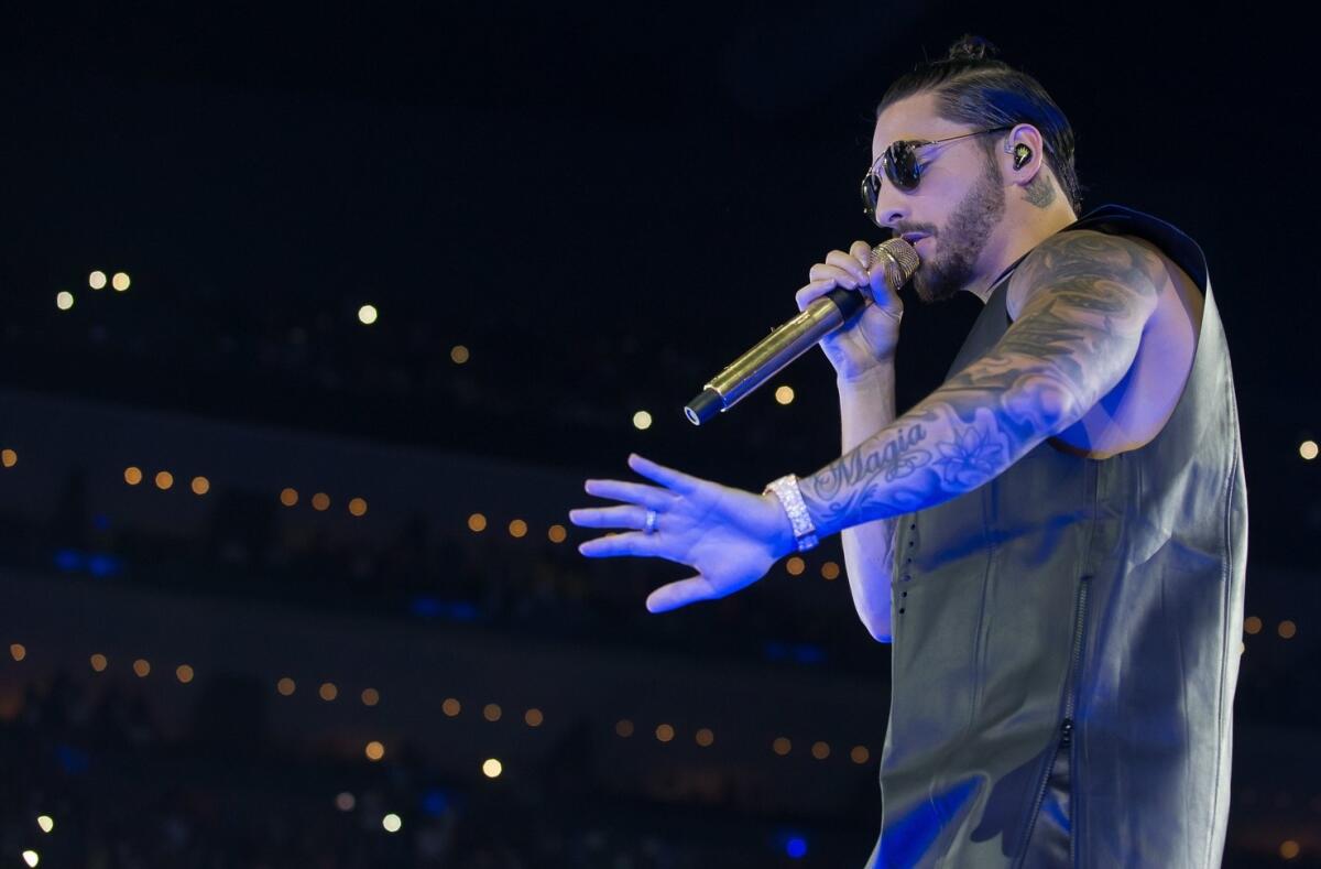 Esta es una imagen reciente del reggaetonero Maluma.