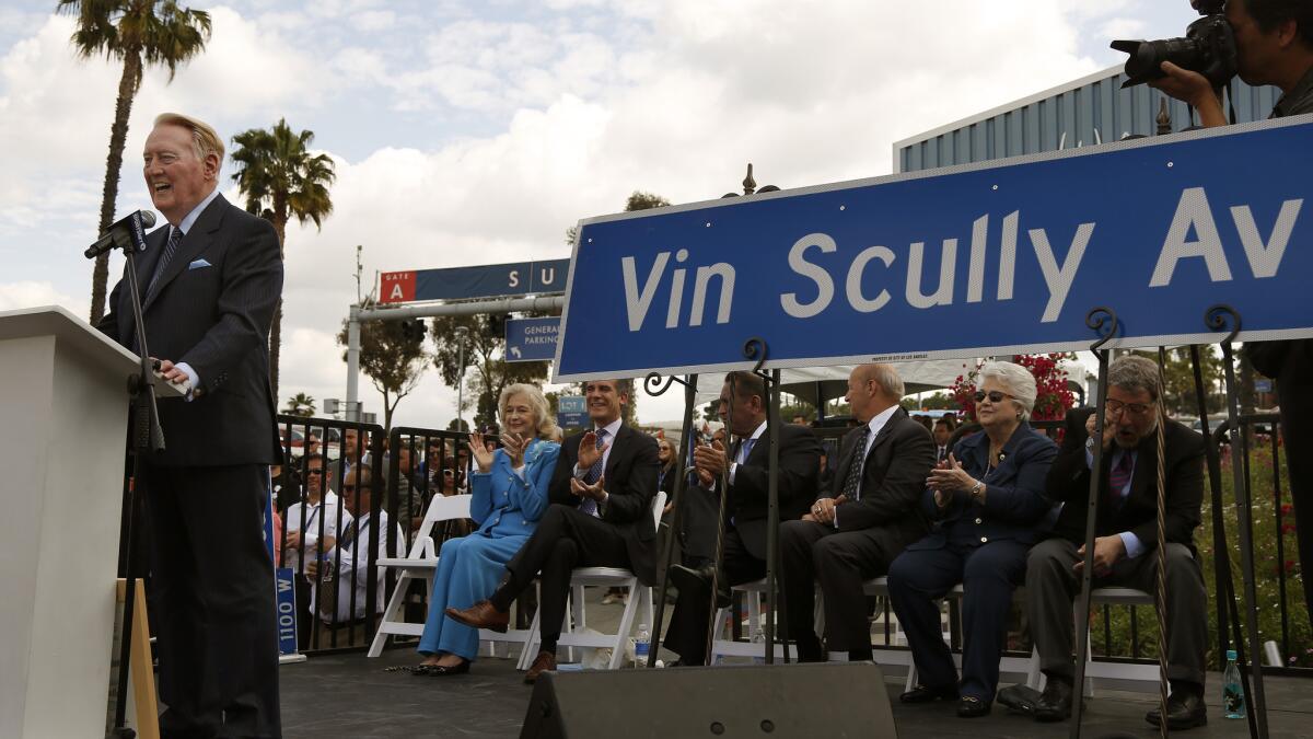 Los Angeles Dodgers win 4 Vin 1000 Vin Scully Avenue signature