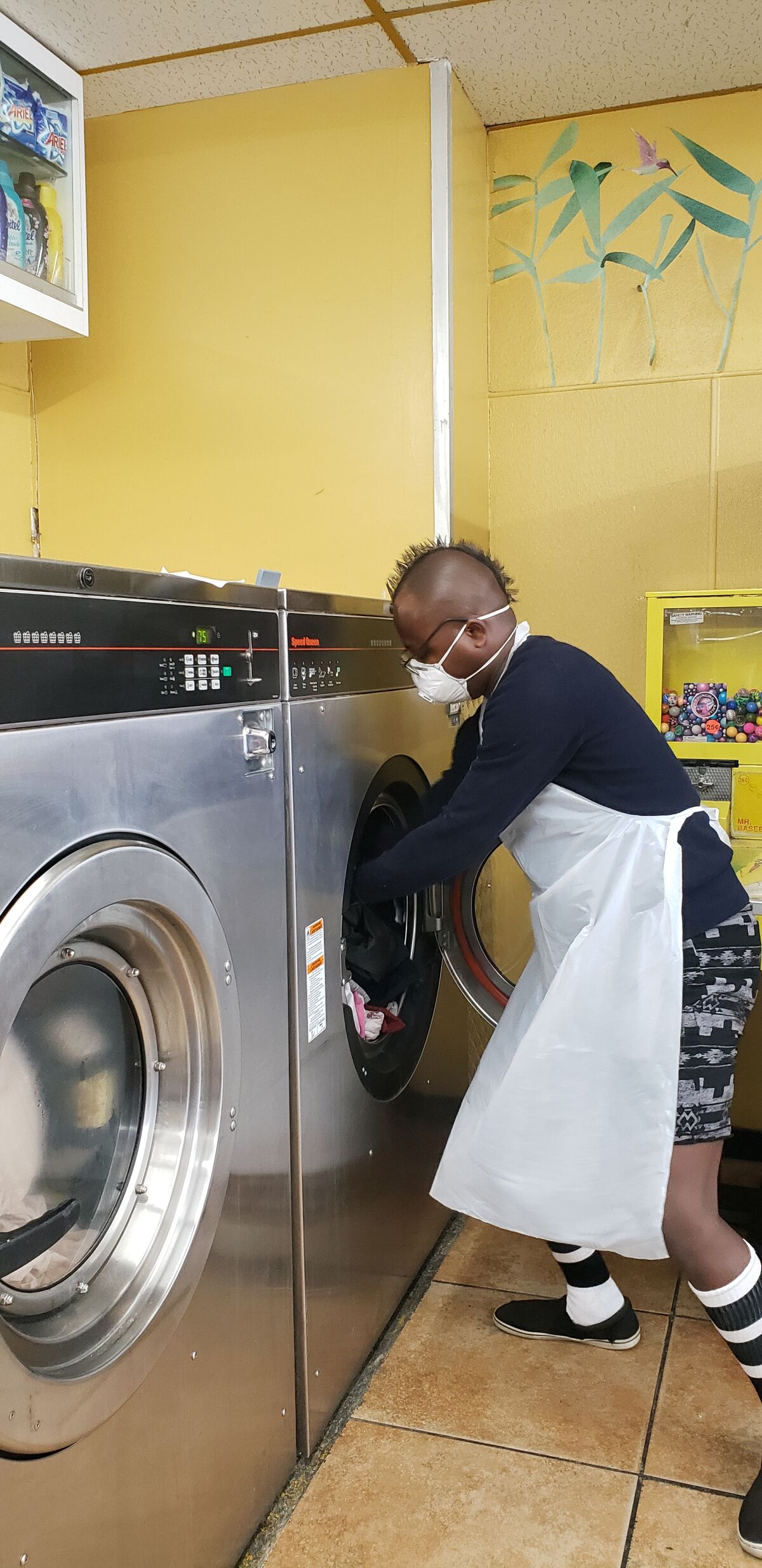 TyRon Jackson does laundry for the homeless population