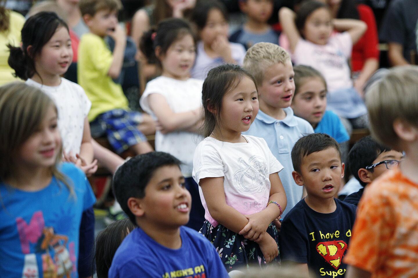 Photo Gallery: Comic juggler Michael Rayner performs for children at La Canada Library