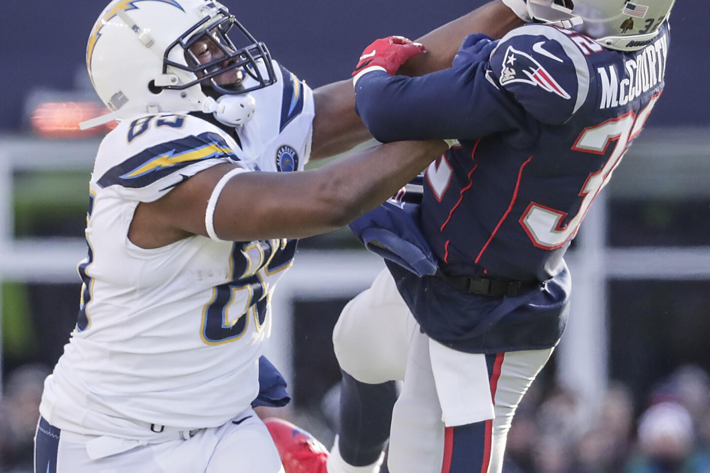 Column: Patriots put Chargers in their place while taking usual
