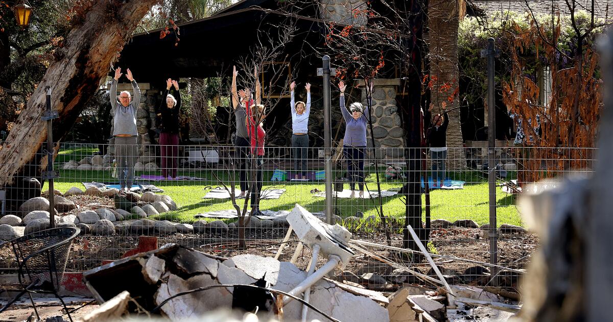 In Altadena, RV dwellers live next to their homes, straddling burn zone and normalcy In Altadena, RV dwellers live next to their homes, straddling burn zone and normalcy