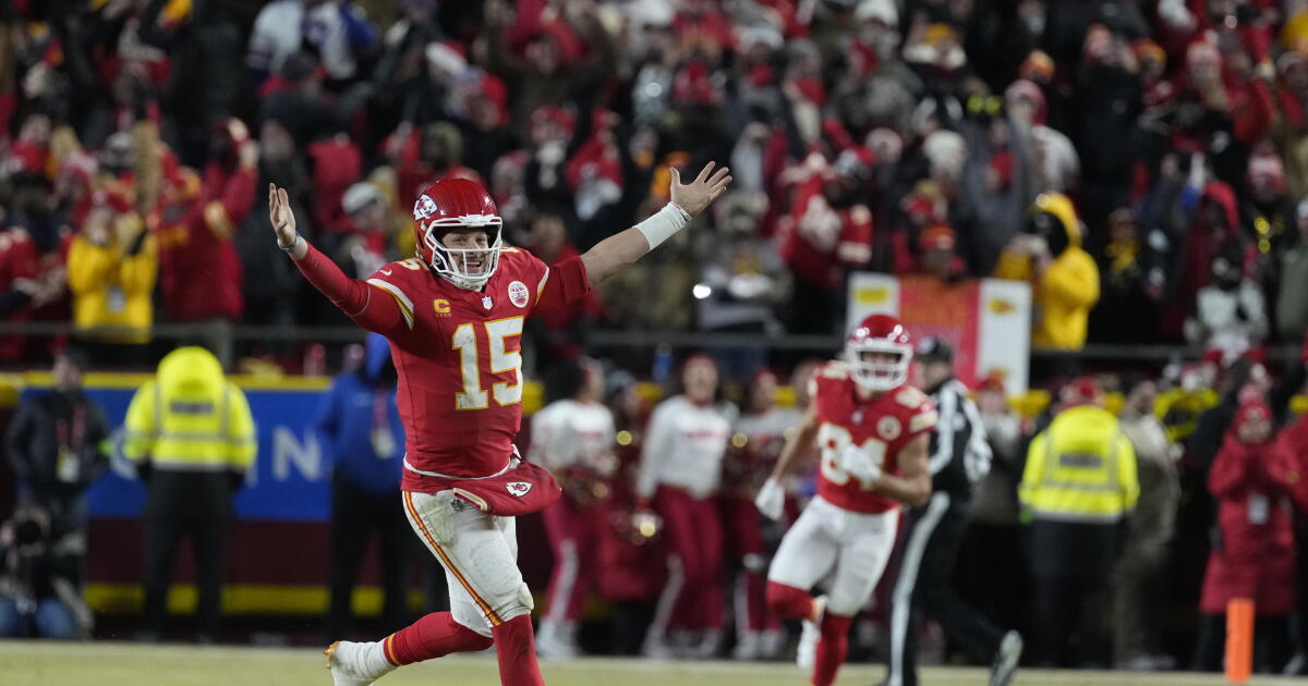 Şefler yine faturaları deviriyor ve First Super Bowl üç turba hedefliyor