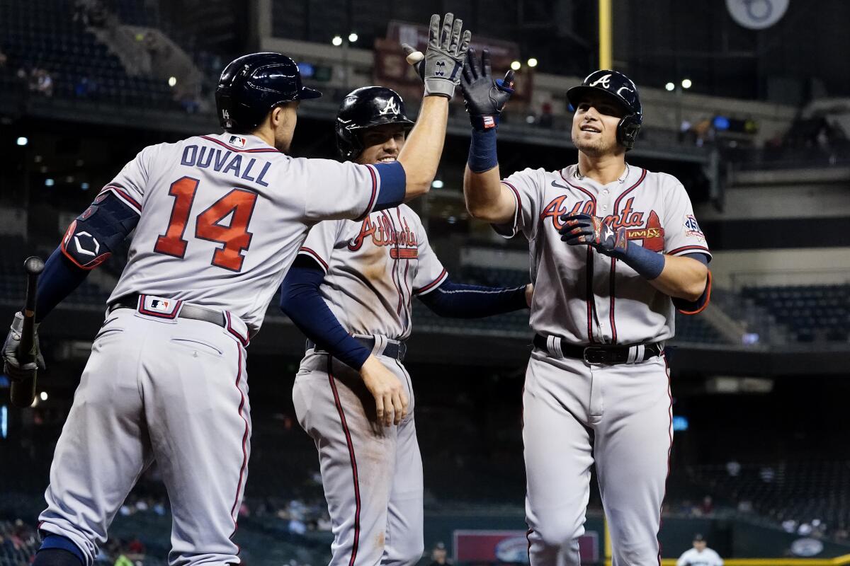 Braves power to 6-1 win over D-backs, maintain NL East lead - The