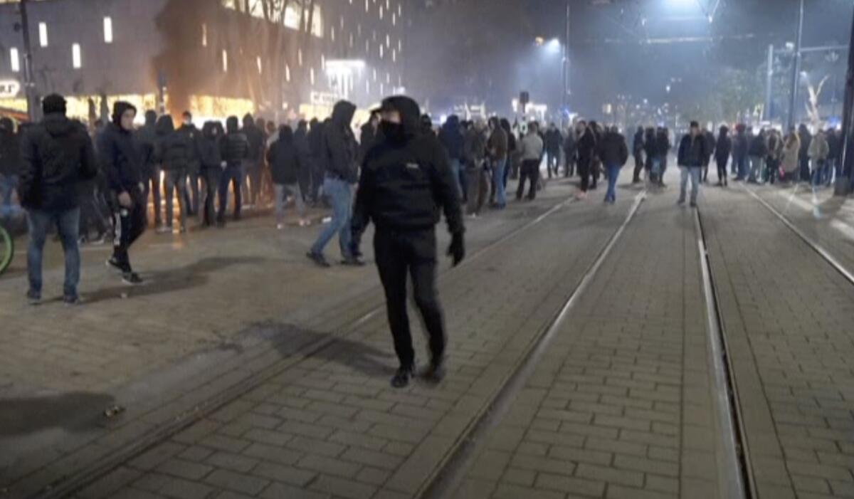 Surgen disturbios en Rotterdam por restricciones ante COVID-19