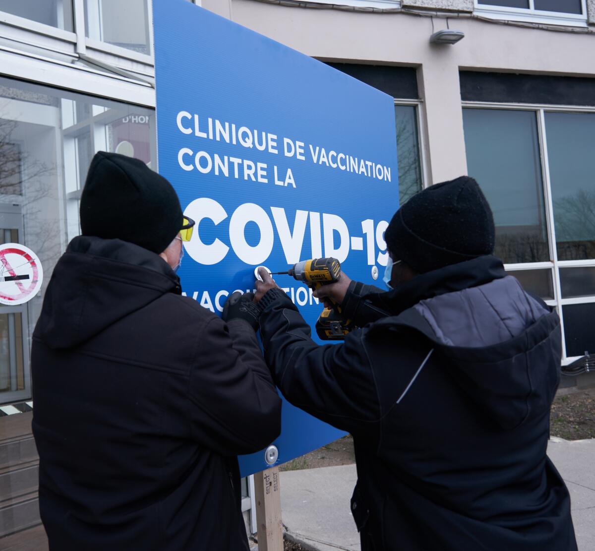 Cientos de camiones se dirigen a Ottawa para protestar contra la vacunación