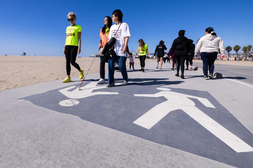 Walk In Groups Doctors and experts recommend walking 10,000 steps daily - Los Angeles ...