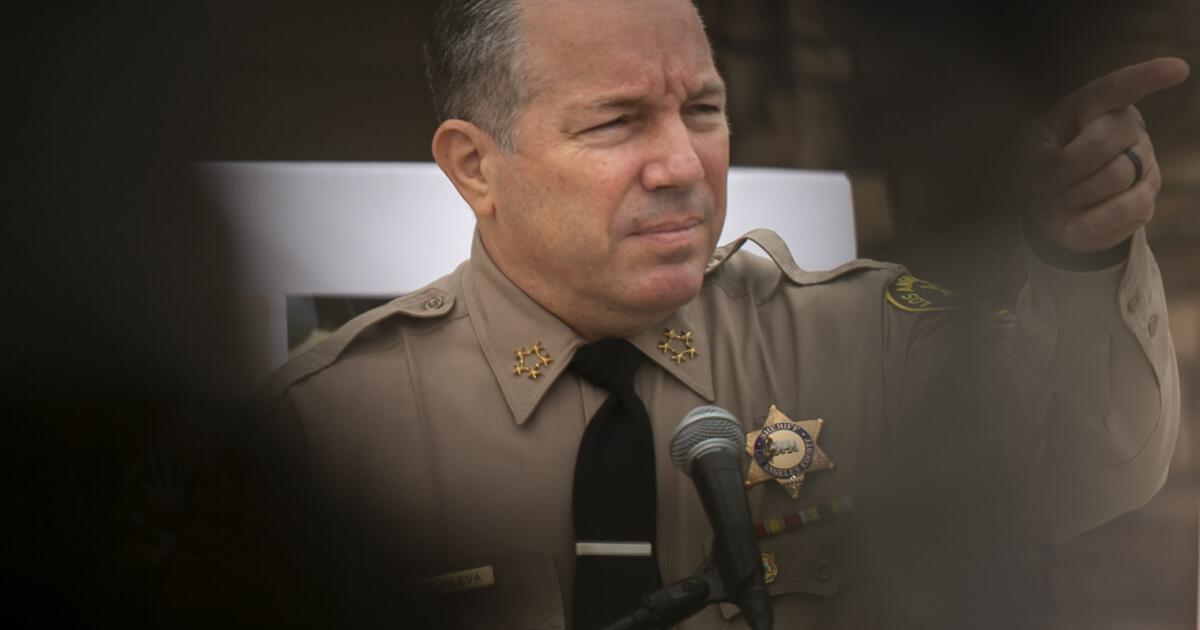 Sheriff Villanueva Fights Subpoena For His Testimony On Deputy Cliques Los Angeles Times 